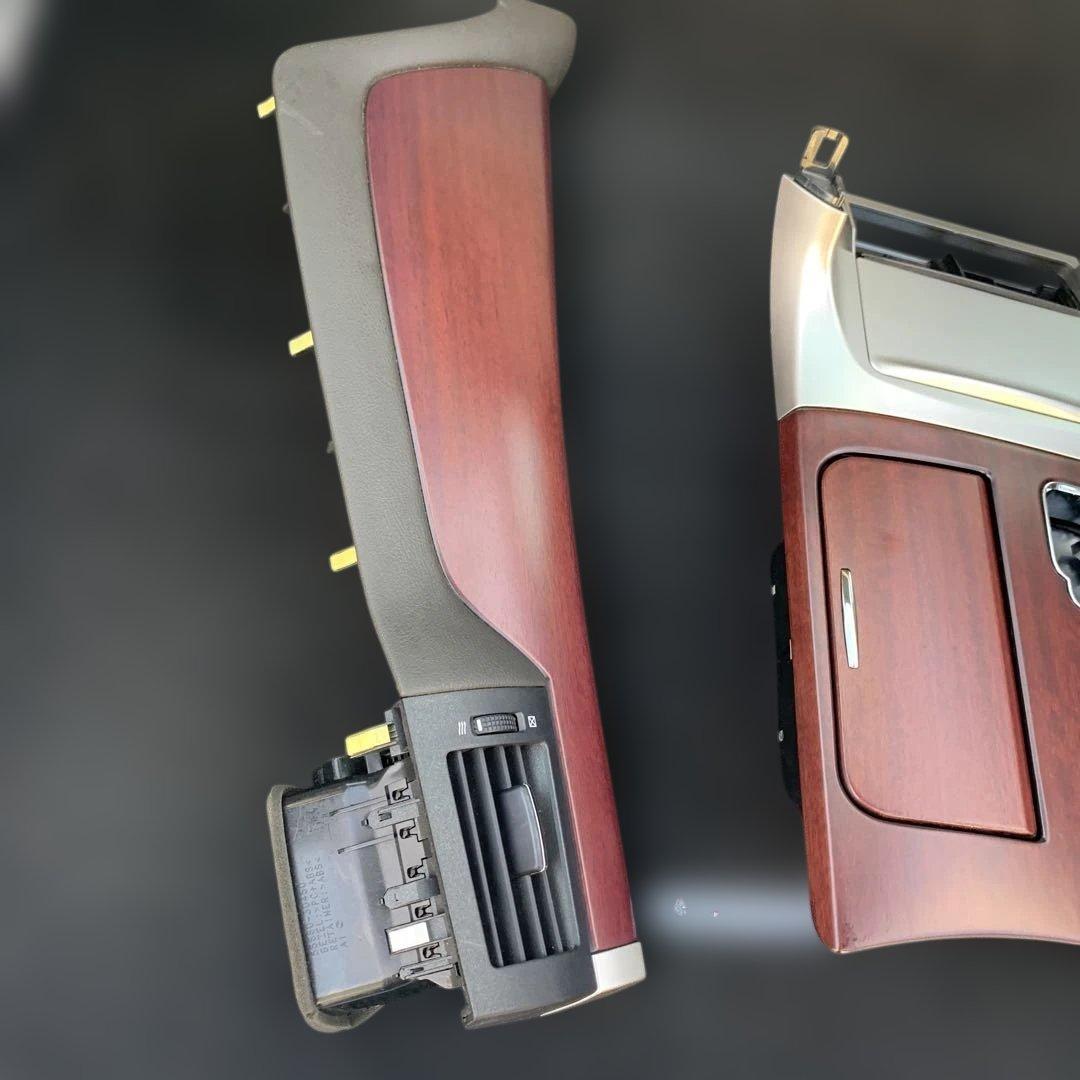 トヨタ　クラウンマジェスタ　200系　純正インパネセット　送料込み　中古品