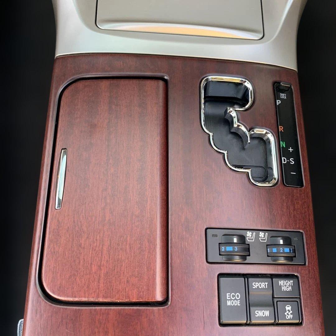 トヨタ　クラウンマジェスタ　200系　純正インパネセット　送料込み　中古品
