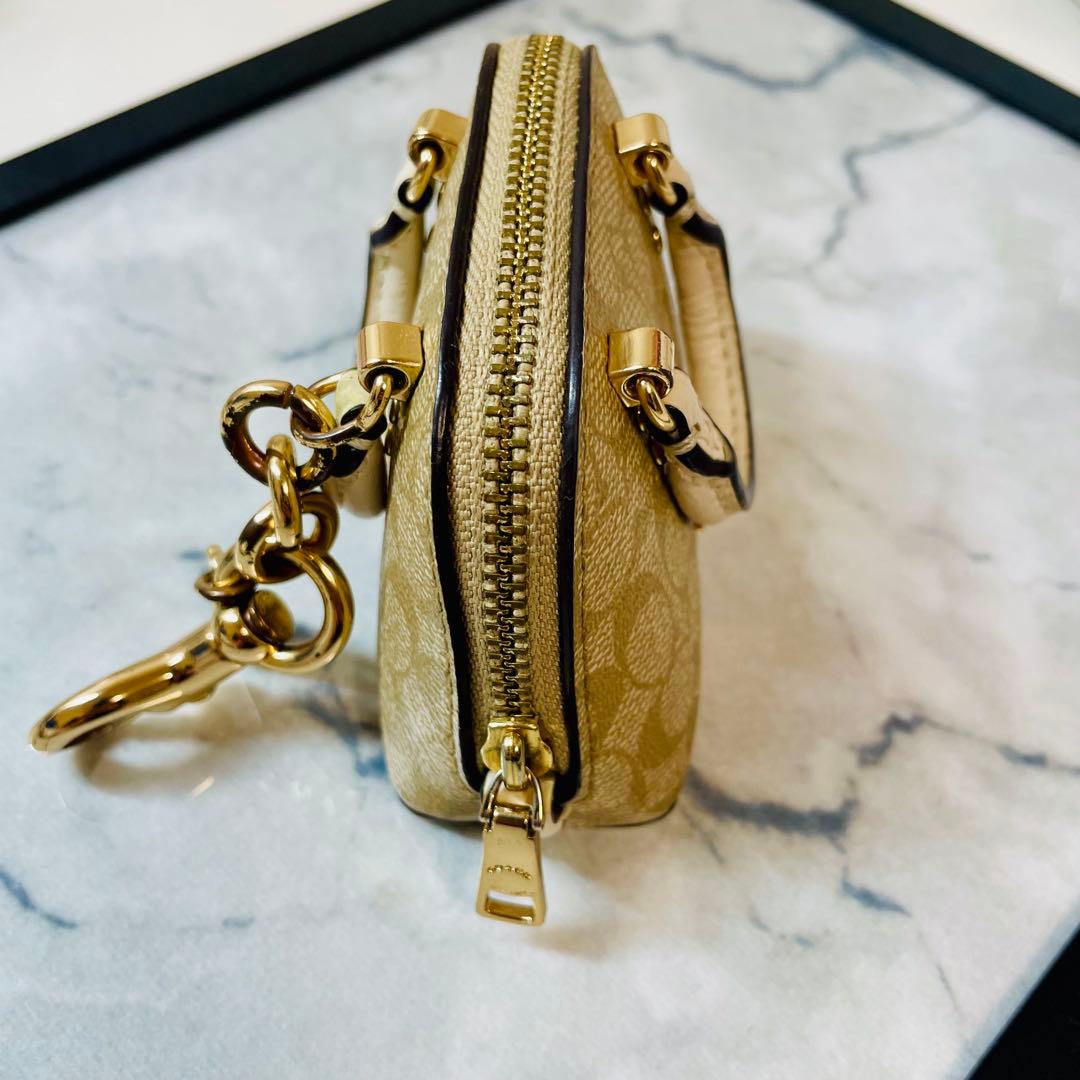 coach コーチ　バッグチャーム　シグネチャーキャンバス　ミニバッグ　小物入れ