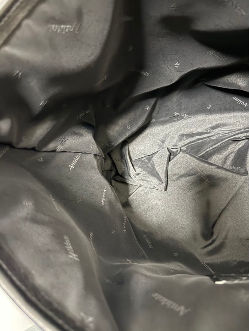 アンチドートバイヤーズクラブ　レザーツールバッグ