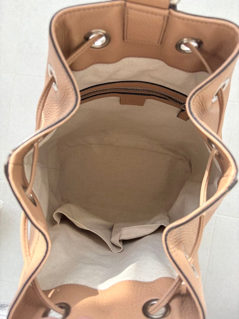 GUCCI SOHOリュック　ベージュ巾着型バッグ