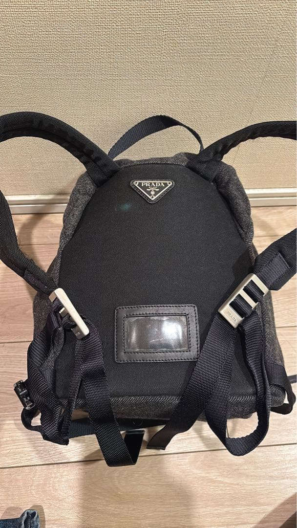 PRADA グレー ミニリュック　ウール