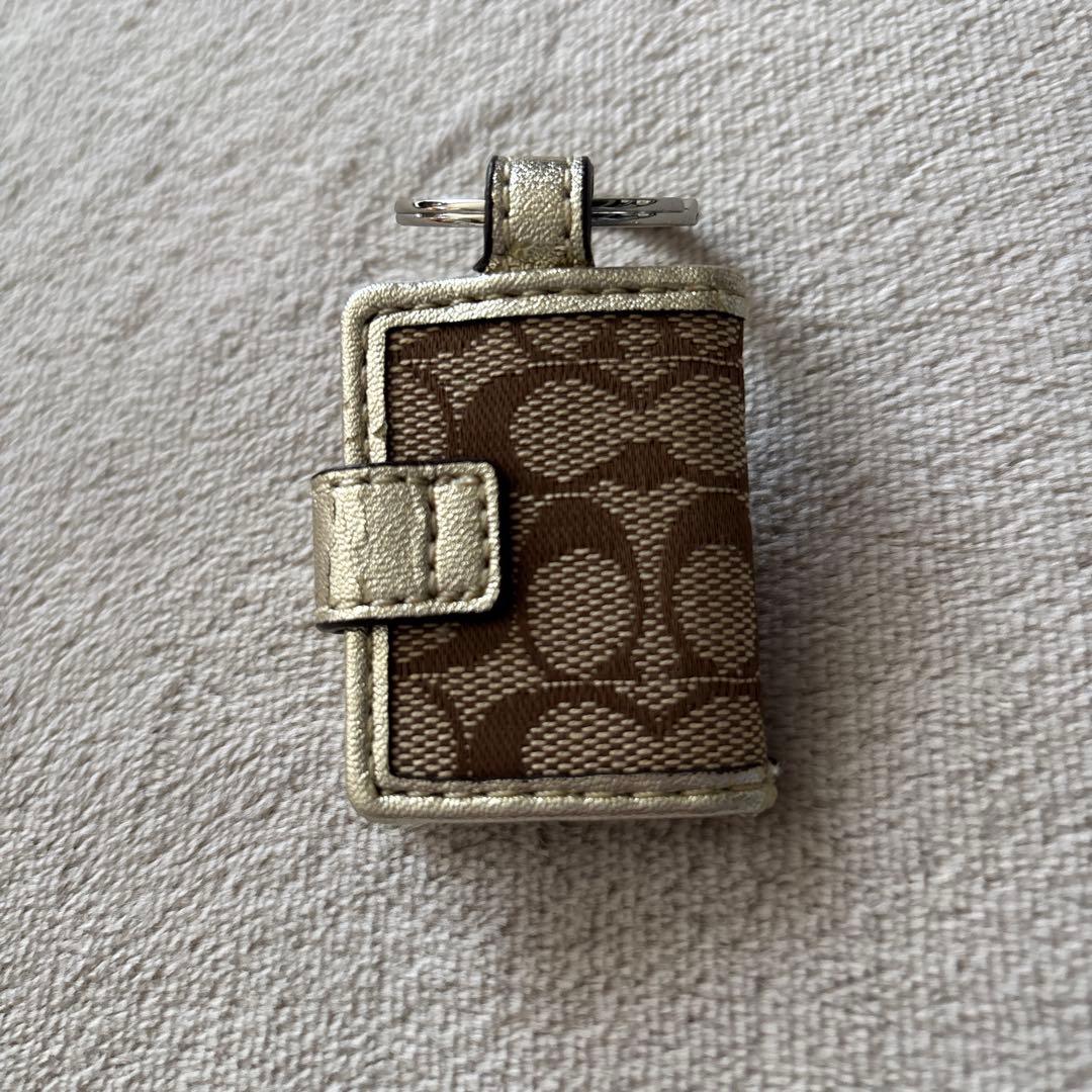 COACH レザーキーホルダー 写真入れ　手帳型