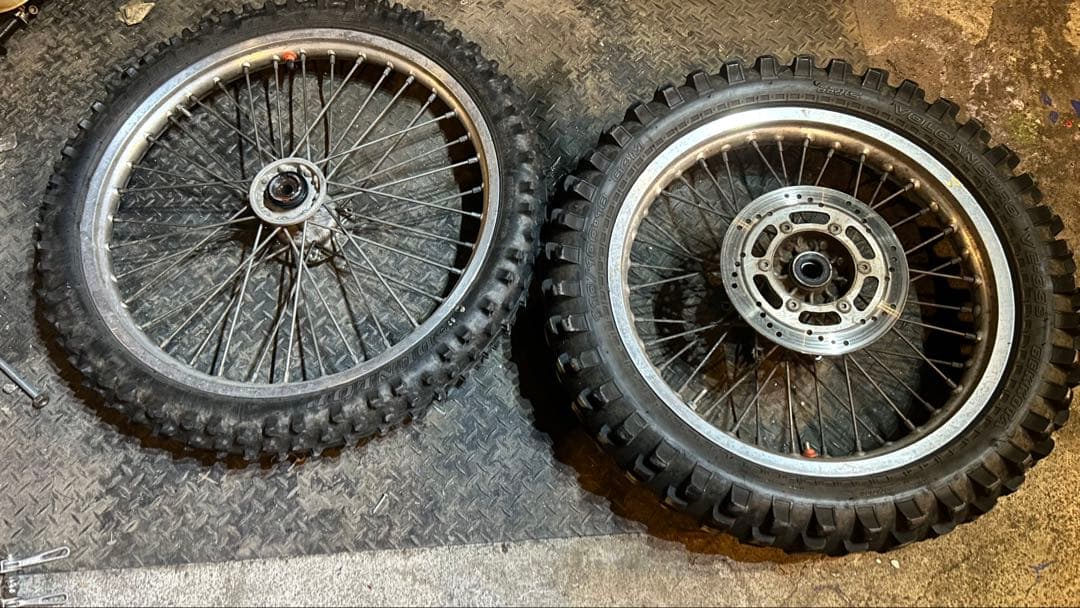 klx250ホイール　dトラ250 オフホイ