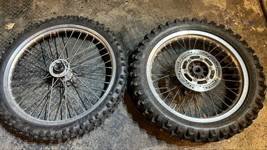 klx250ホイール　dトラ250 オフホイ