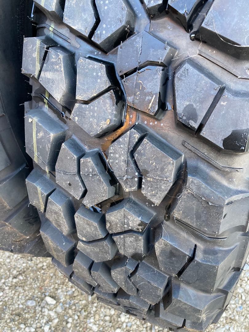 メロンパン！ BFグッドリッチ LT255/75R17 KM2