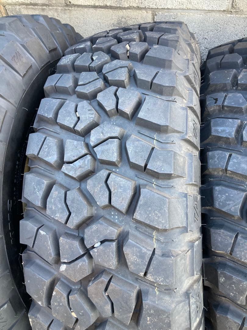 メロンパン！ BFグッドリッチ LT255/75R17 KM2