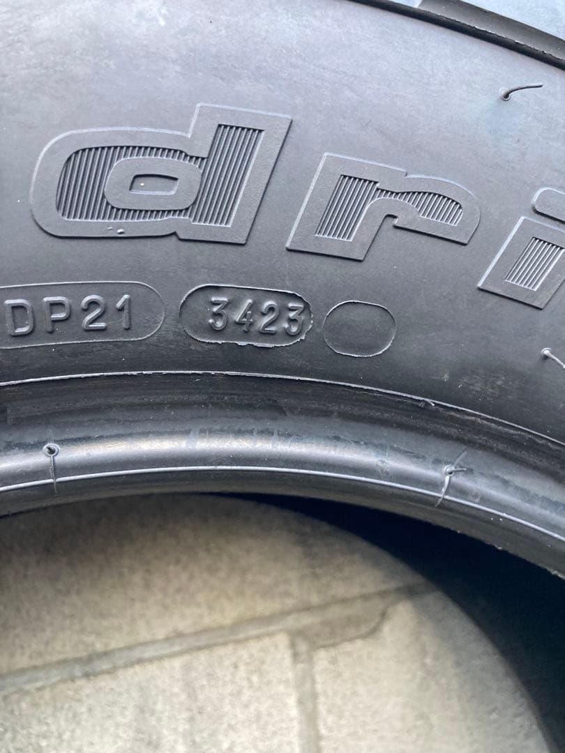 メロンパン！ BFグッドリッチ LT255/75R17 KM2