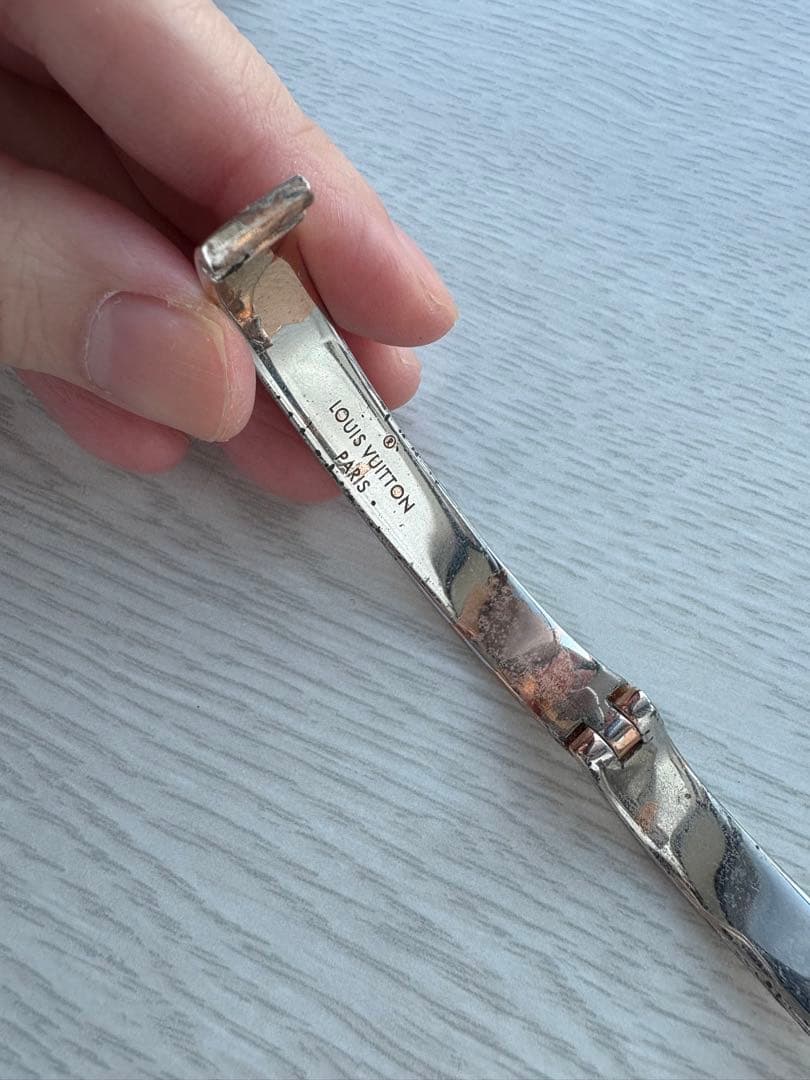 LOUIS VUITTON カフナノグラム