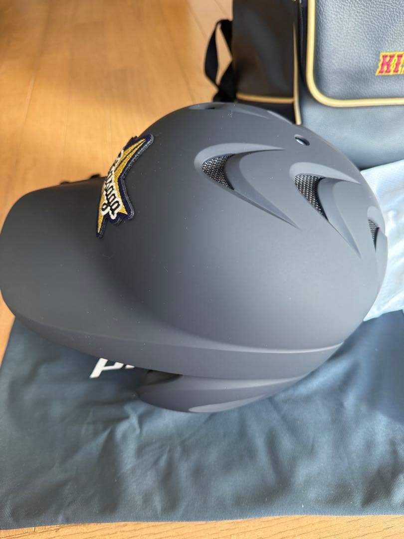 高校野球　北嵯峨高校　ヘルメット　ユニフォーム　バック　バラ売り可能
