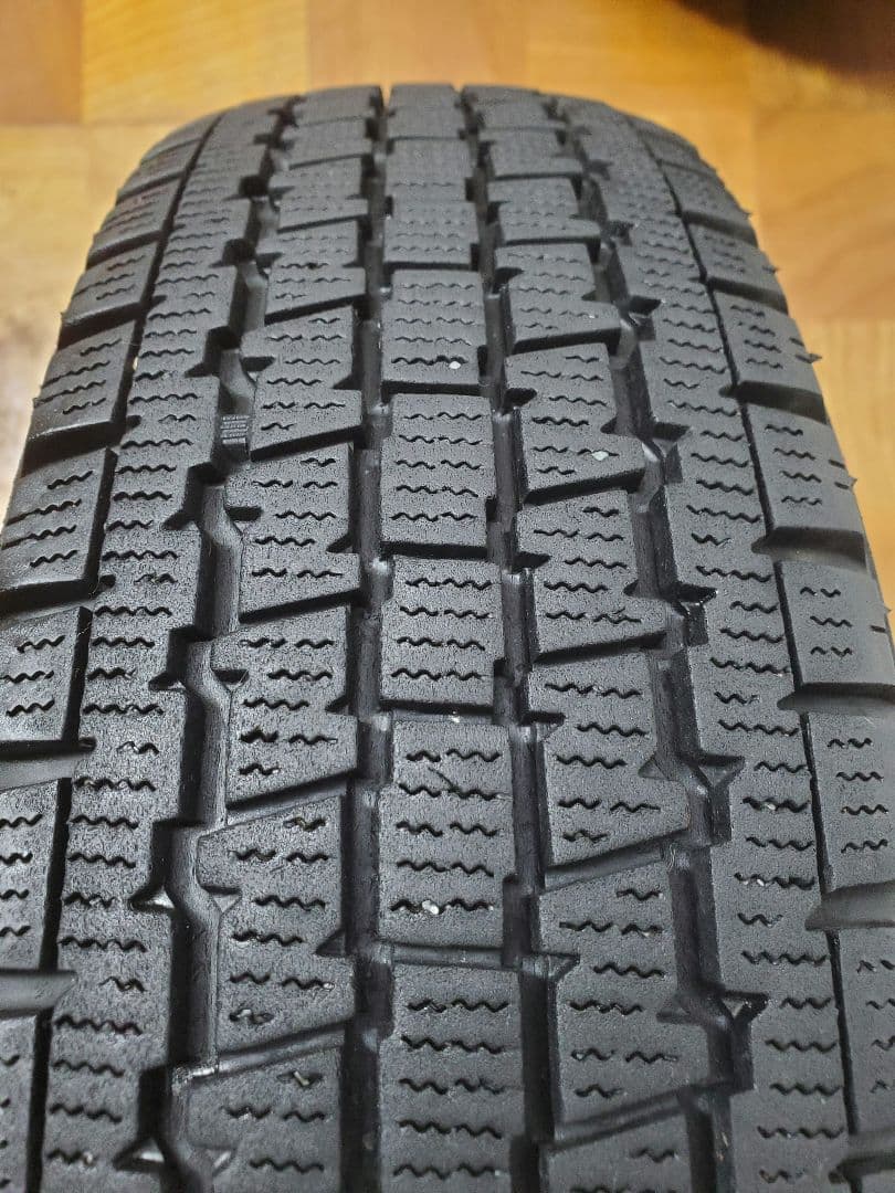 145/80R12 80/78N LT ブリヂストン W300