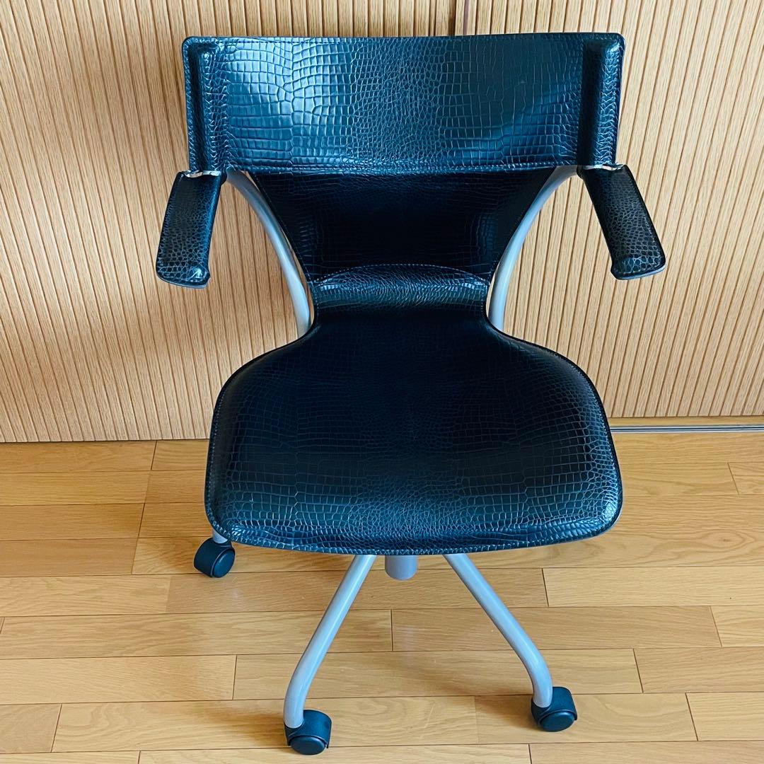 【廃盤品・希少】カリモク 合成皮革張デスクチェアー ニュークロコ ブラック
