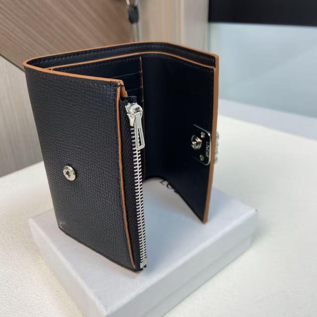 panda LOEWE黒のレザー三つ折り財布