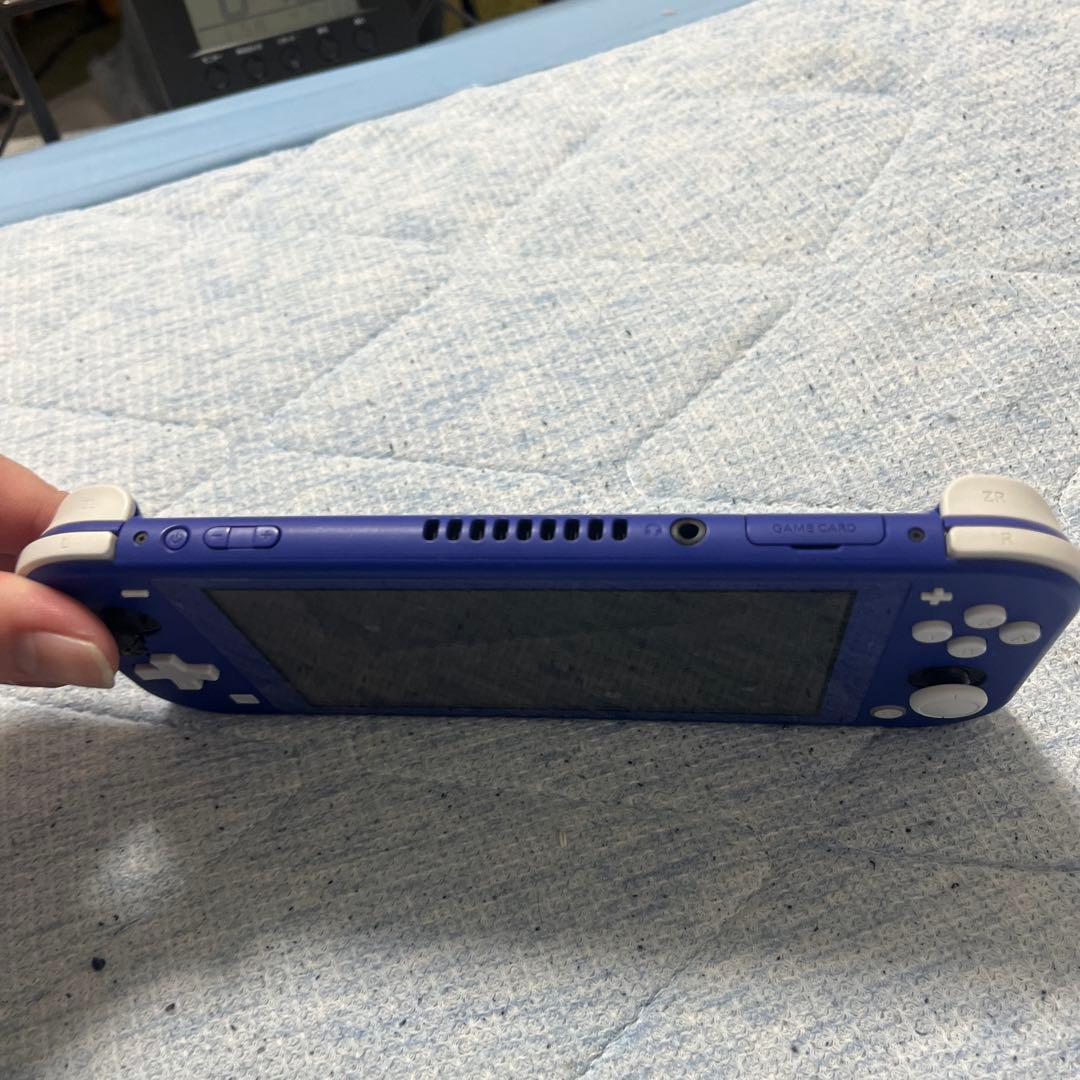 任天堂Switchライト 青 本体のみ