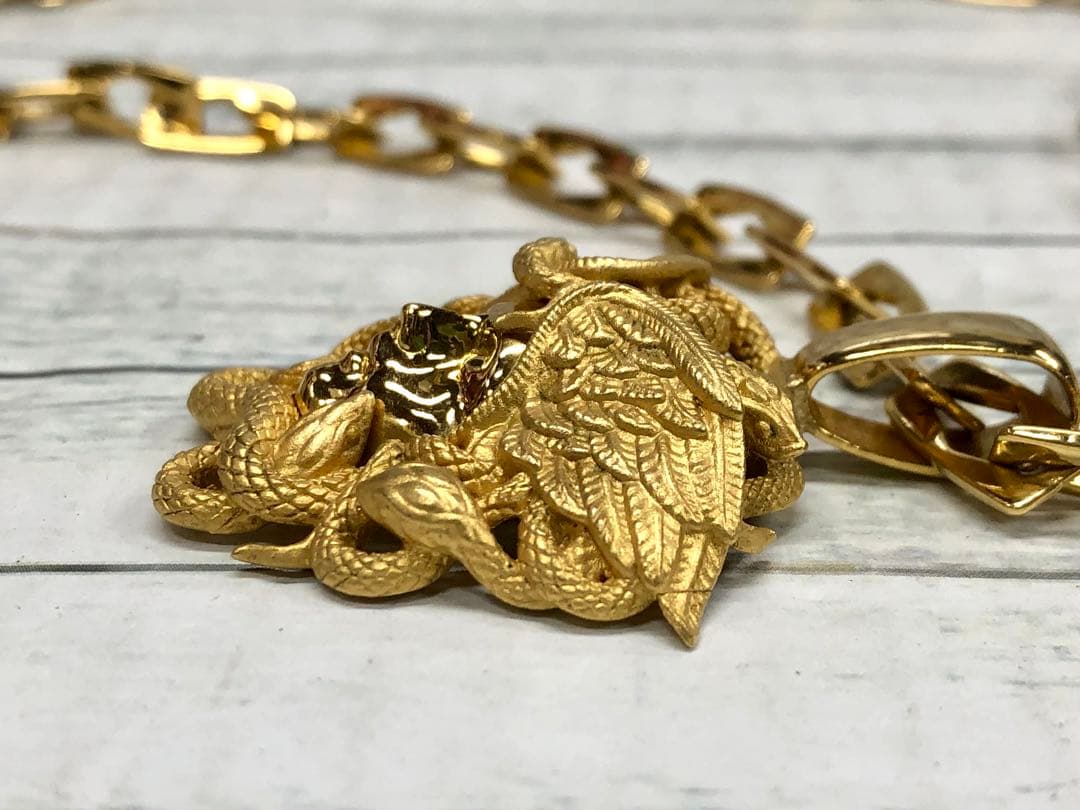 VERSACE ヴェルサーチ ゴールドネックレス　6851