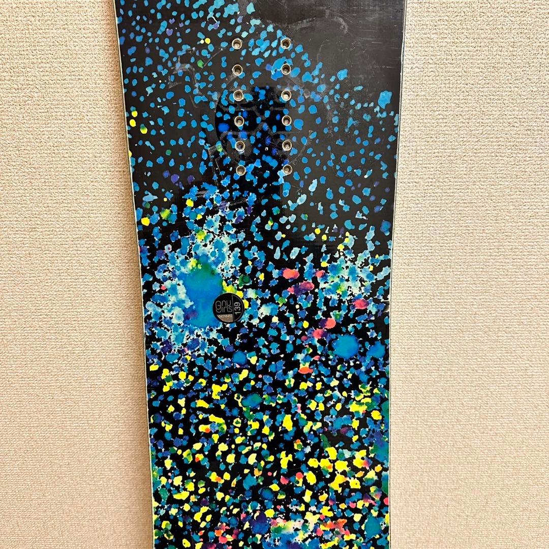 GNU✨B-NICE✨レディース✨139センチ✨初心者✨簡単✨スノボー✨グラトリ
