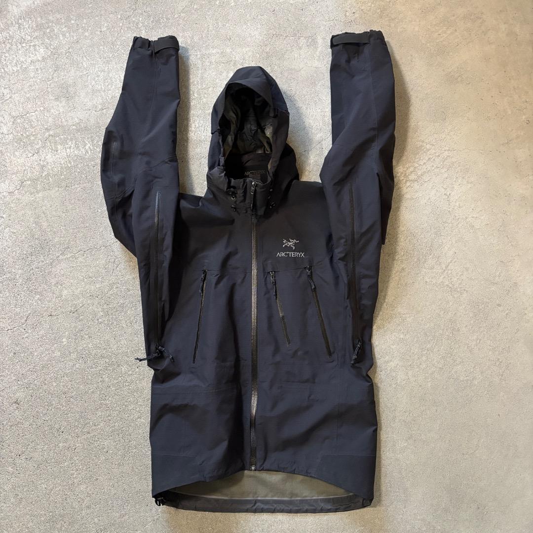 d*3様 ⭐︎レア⭐︎ arc'teryx Theta AR アークテリクス 3