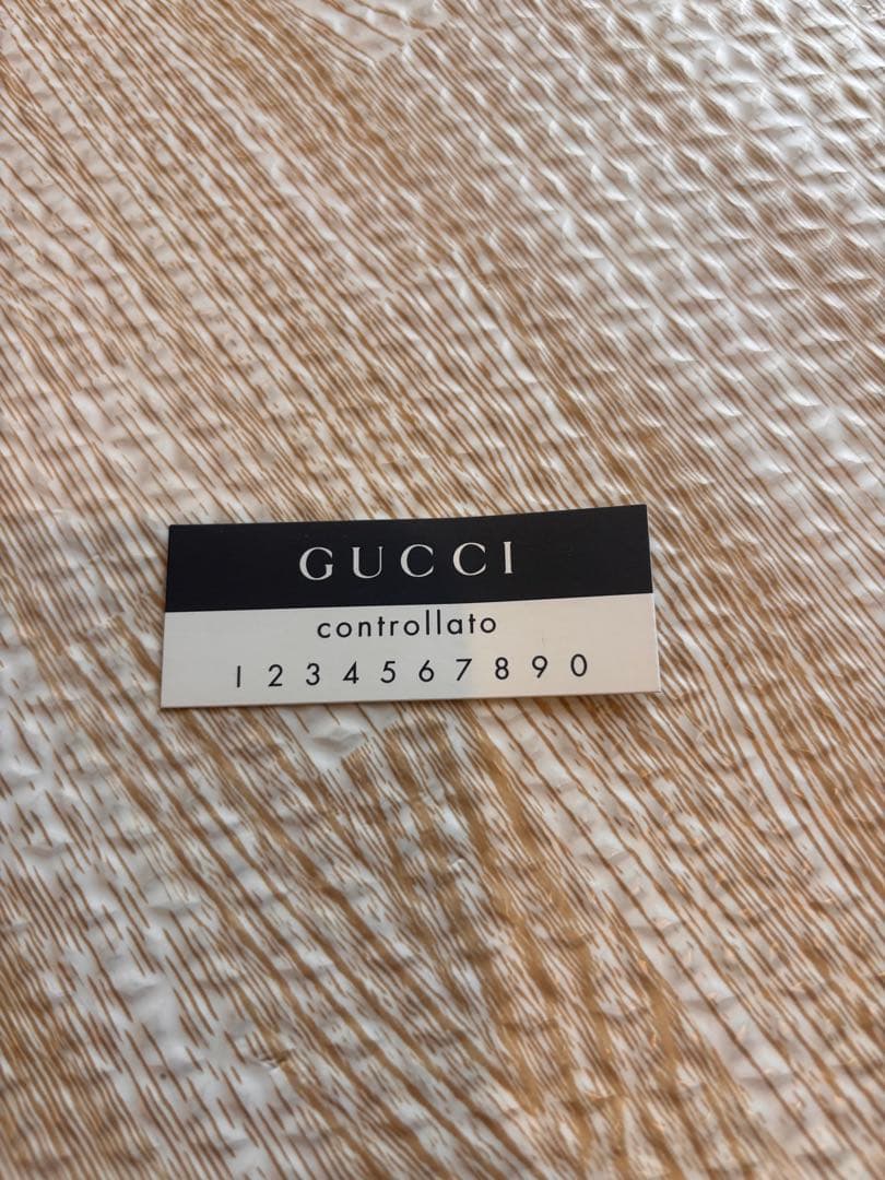 GUCCI GGキャンバス ボディバッグ ※ベルト金具に緩みあり