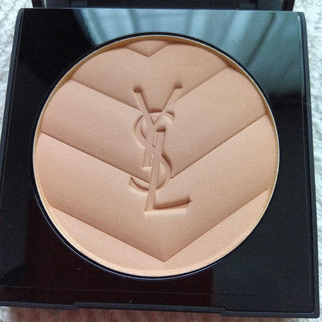 YSL オールアワーズ ハイパーフレッシュパウダー 3