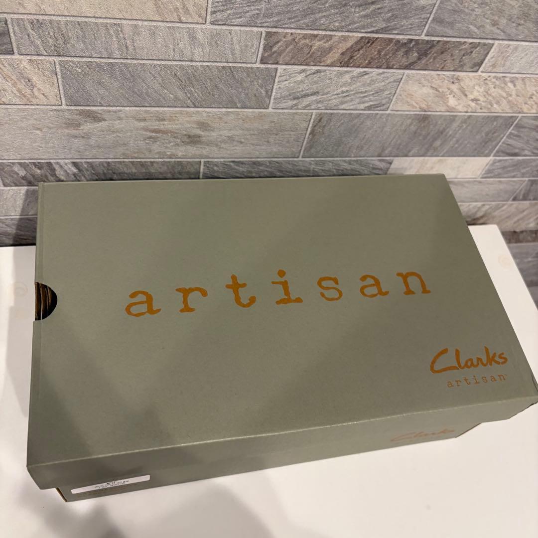 【新品未使用】Clarks アンコスターレススニーカー 本革 ホワイト UK9