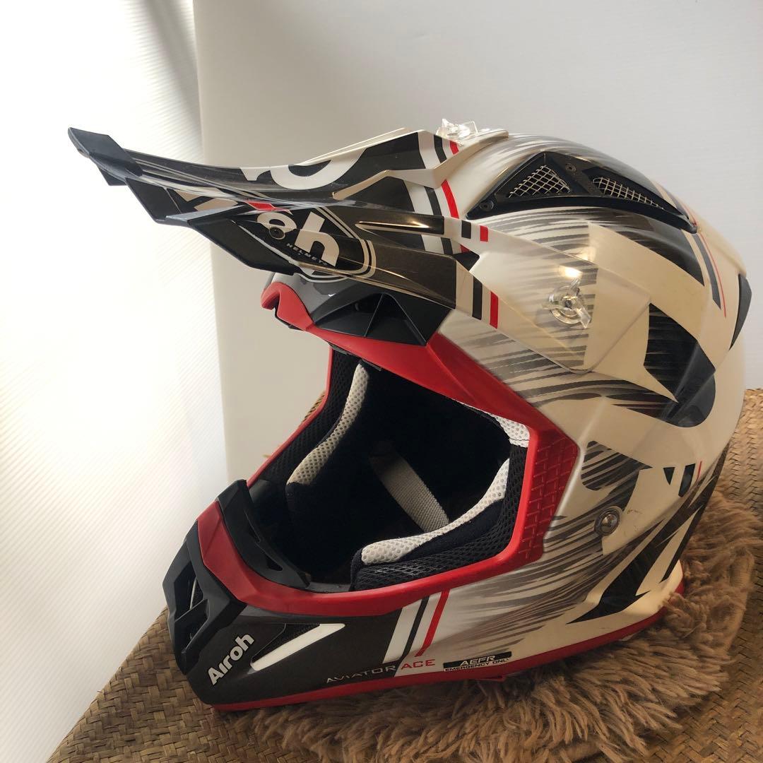 パトリシア！！Airoh Aviator エースフルフェイスヘルメット