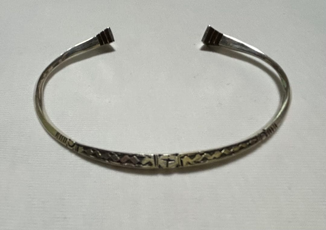 ADAWATN TUAREG シルバー バングル