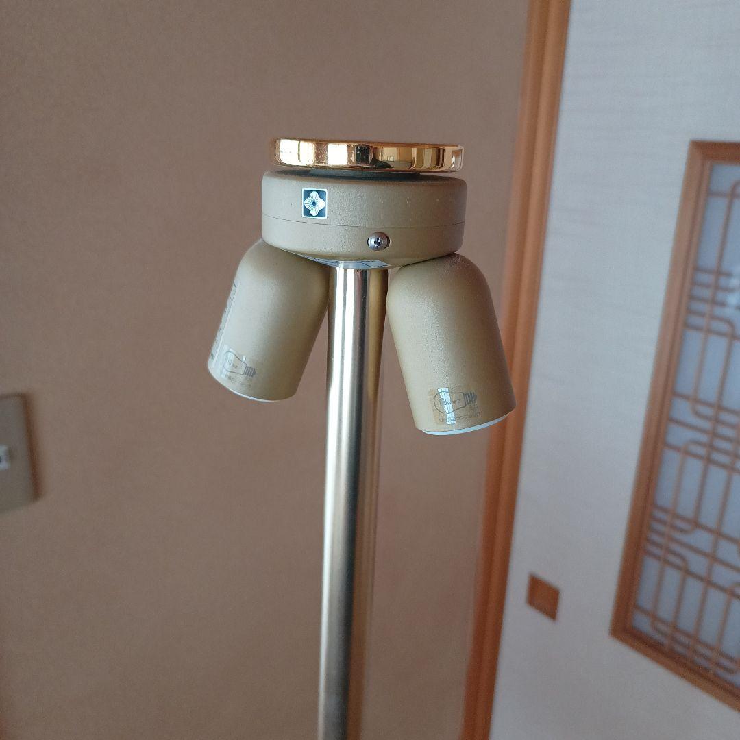 ヤマギワ　黒シェード 金色フロアスタンド
