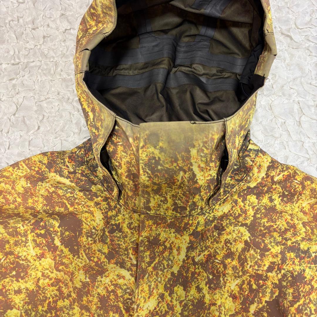 nitraid x burton akリアルウィードカモマウンテンパーカー
