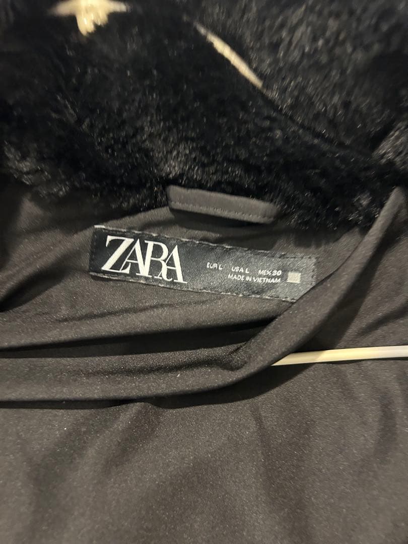 【ZARA】ファー付きフード ダウンジャケット ブラック