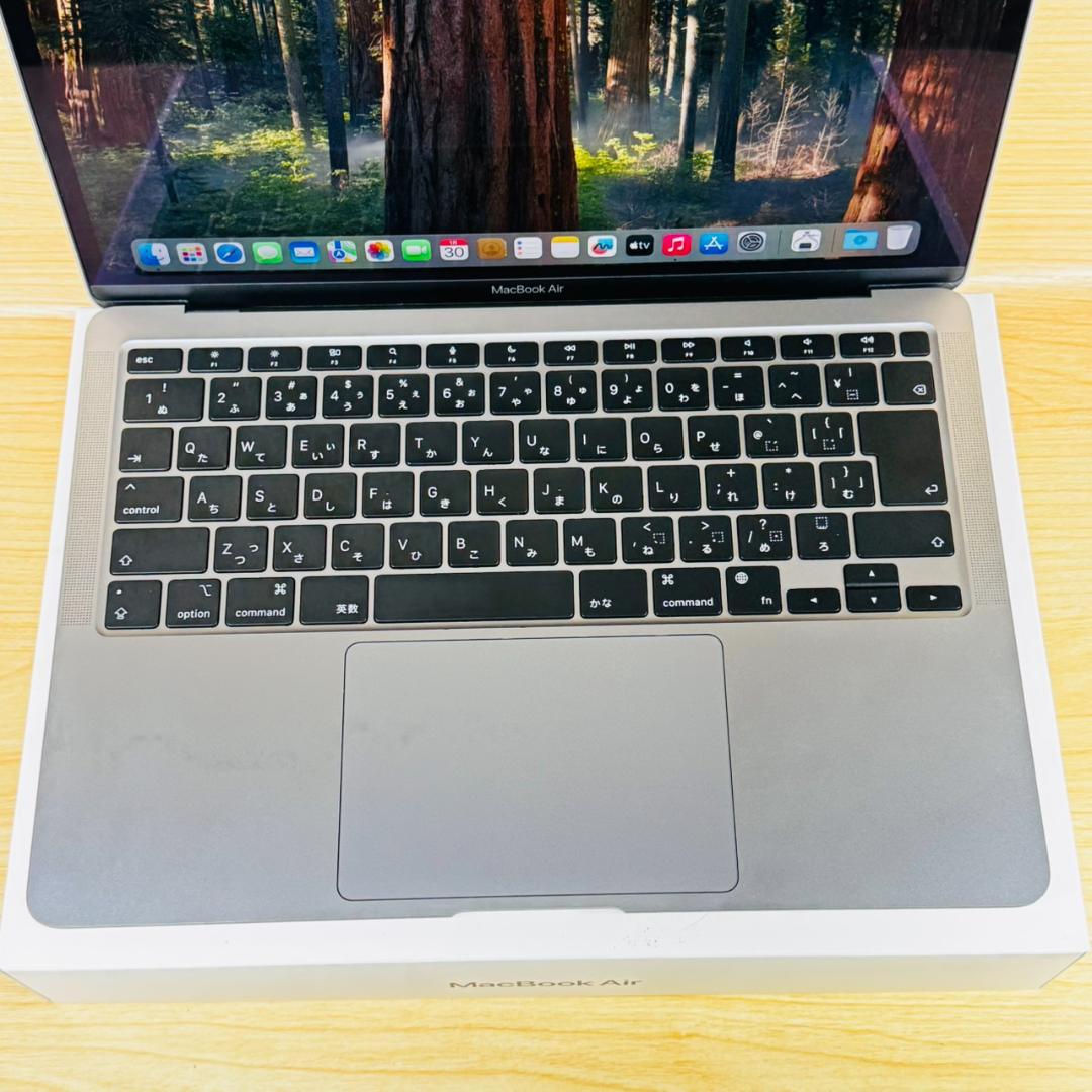 MacBook本体 P212 Apple MacBook Air M1 16GB 256GB