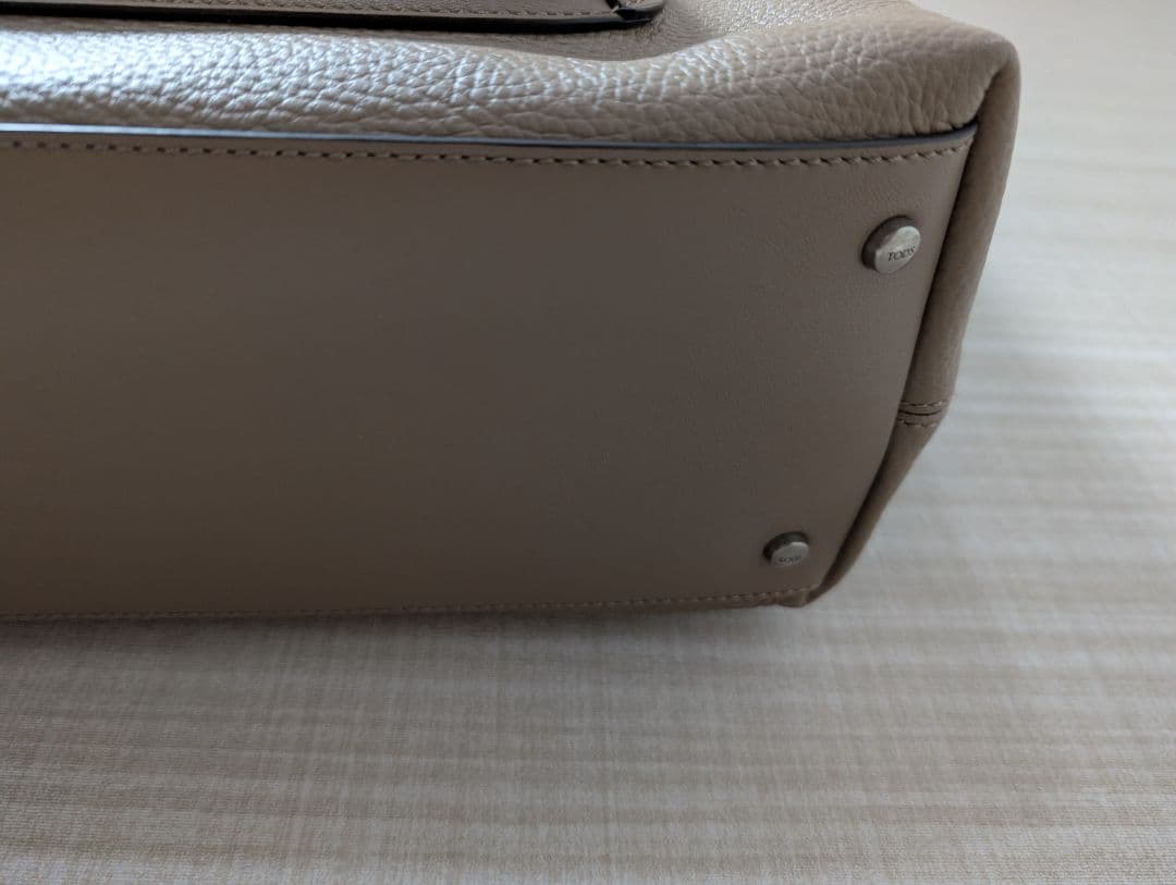 やまさん　Tod's Tライオン トープ レザー トートバッグ