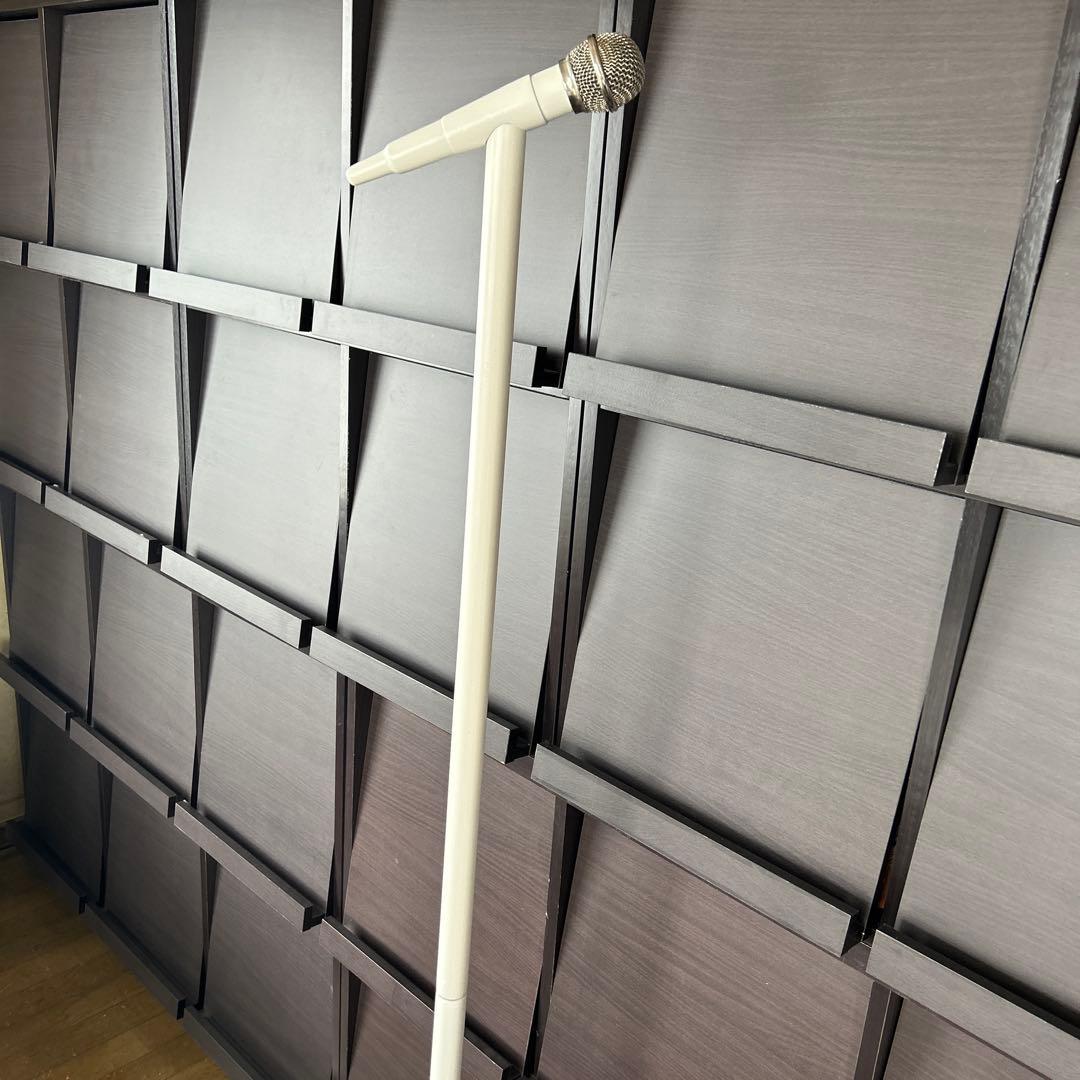 矢沢永吉マイクスタンド型ハンガー