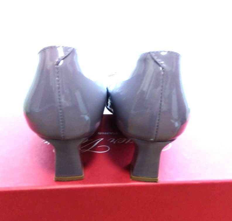 ROGER VIVIER ロジェヴィヴィエ トランペットパンプス パテントレザー