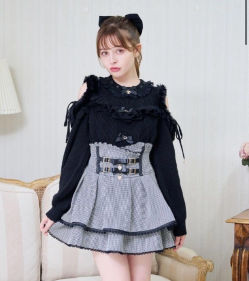LIZLISA ファースリーブオープンショルダーニット ブラック