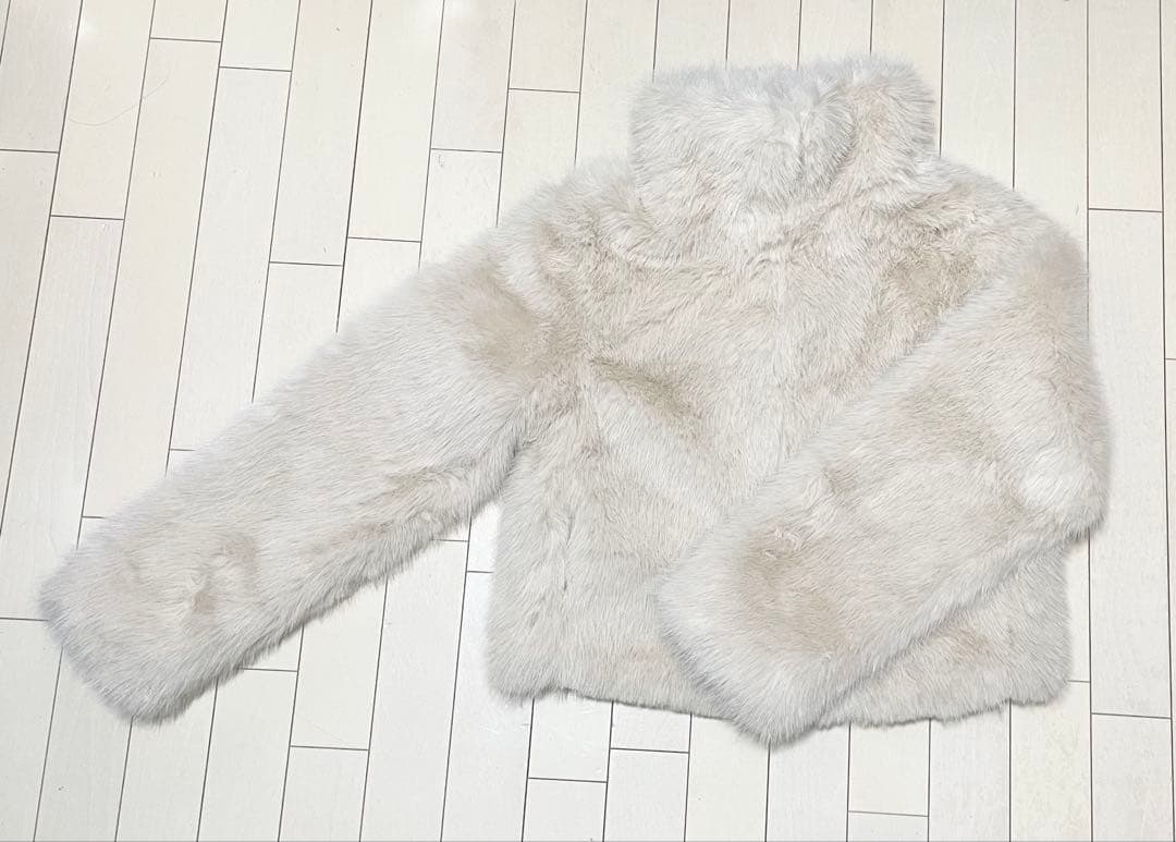 ZARA ショートフェイクファーコート S 新品
