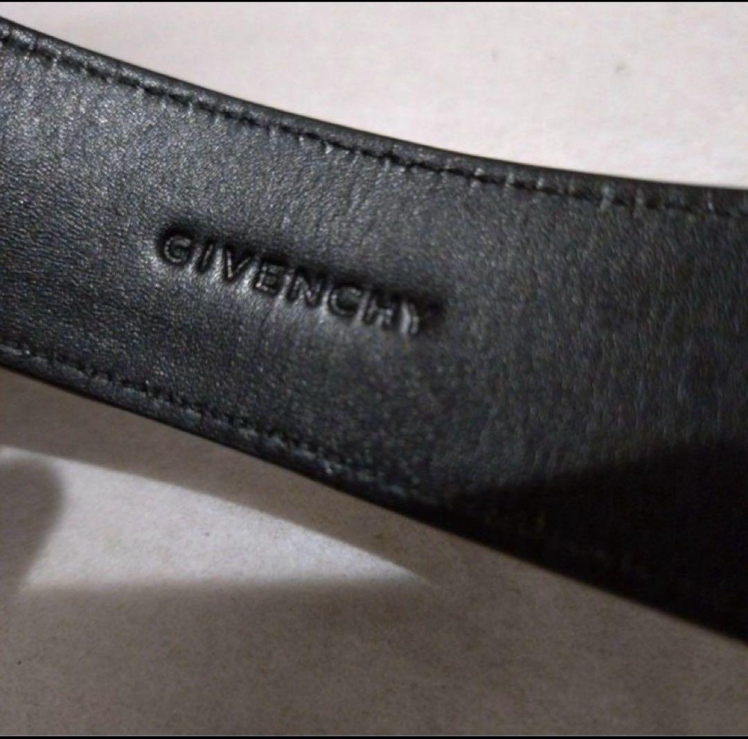 Givenchy ジバンシー　スタッズ　ブレスレット　レザー　バングル　スター