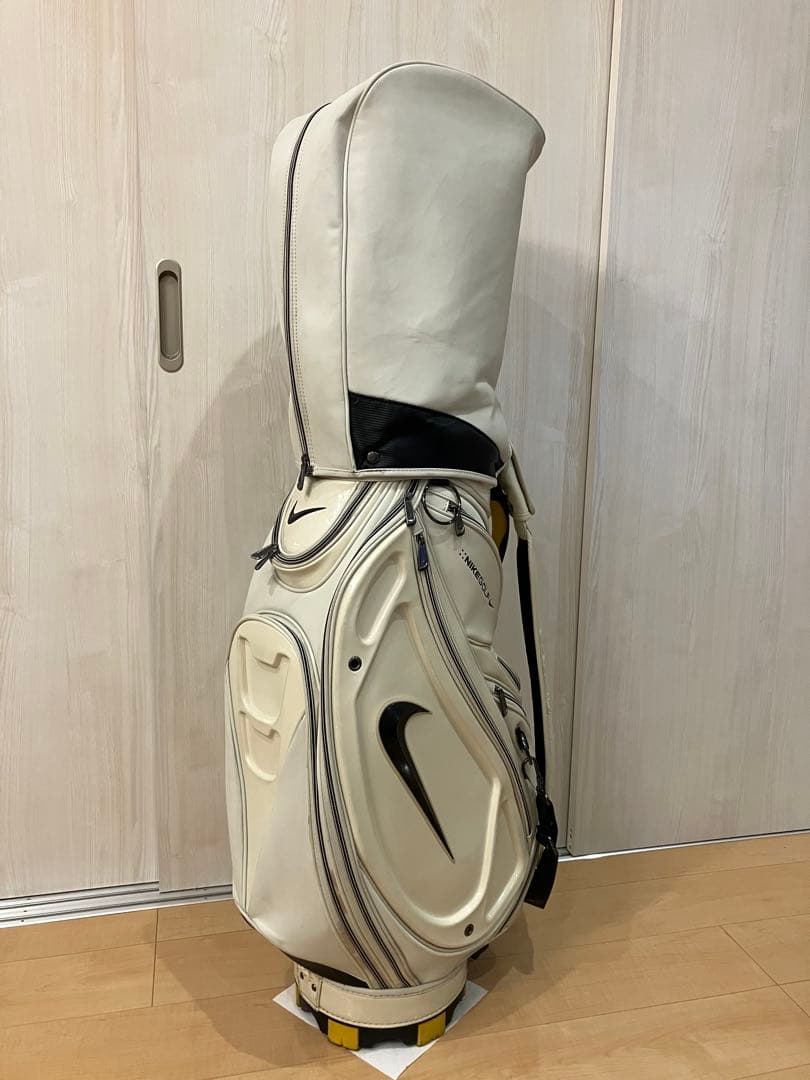 ナイキゴルフNike ツアーモデルキャディバッグ ホワイト中古