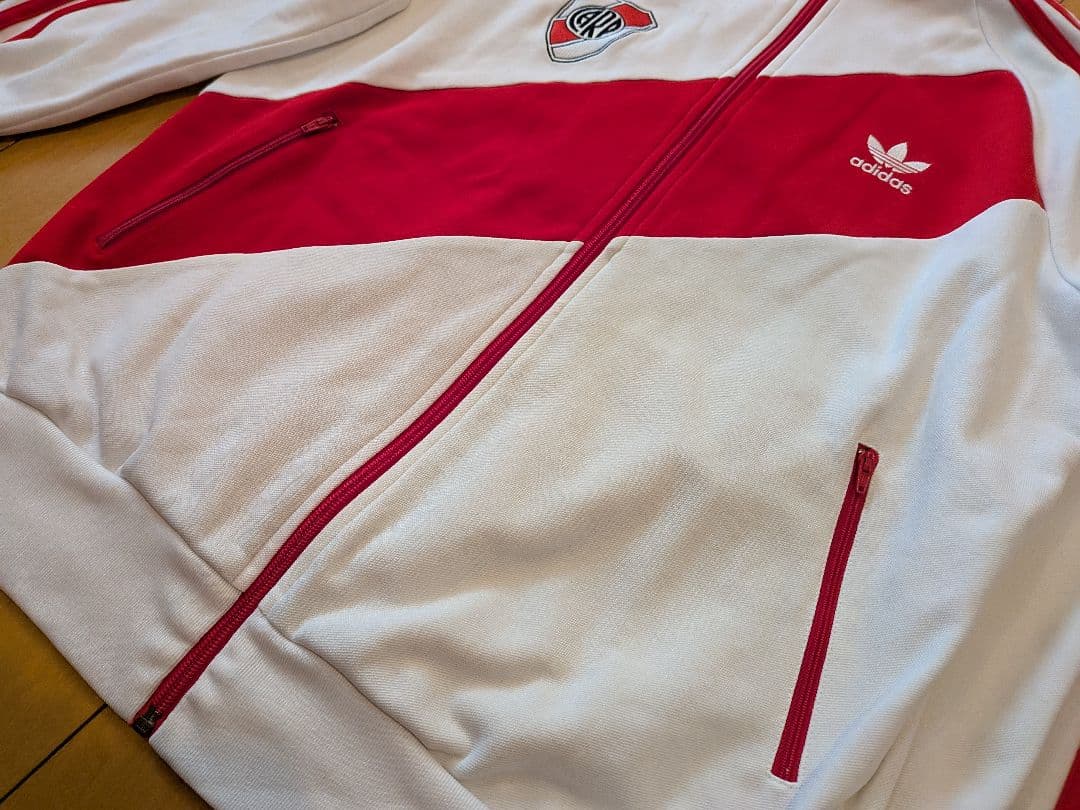adidasリバープレートトラックジャケット