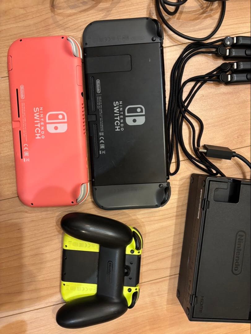 Nintendo Switch Lite ピンク Joy-Con