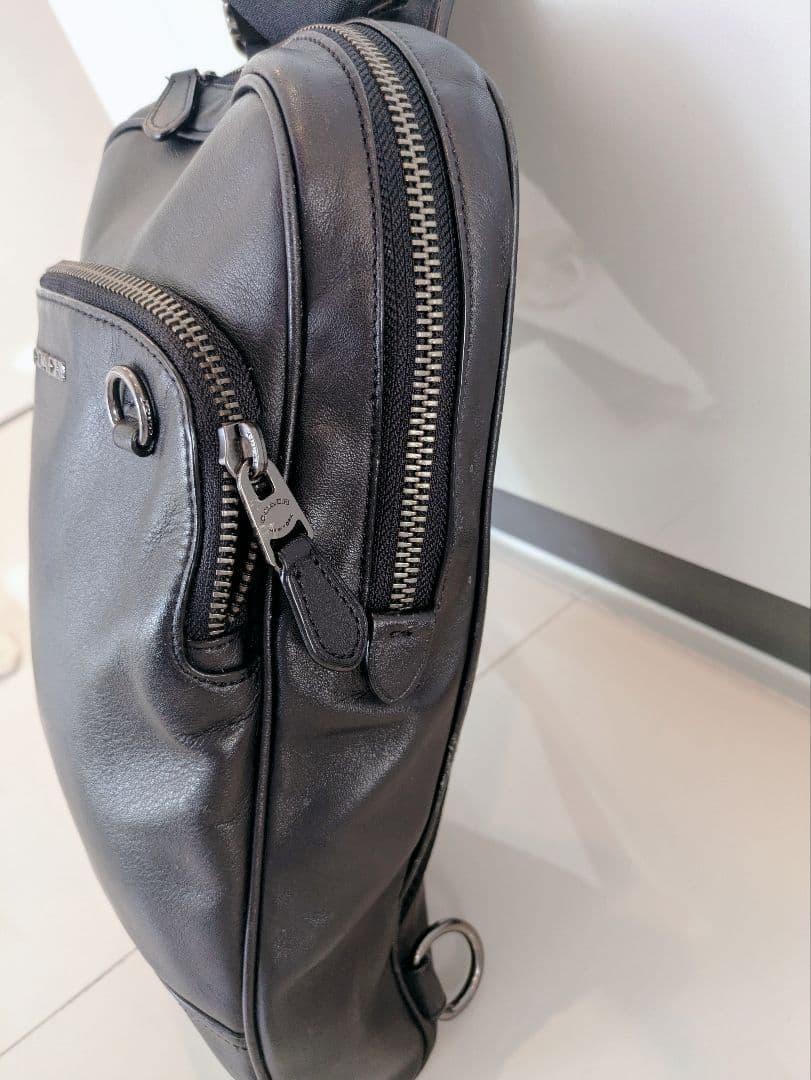 コーチ　COACH　ワンショルダー スリングボディバッグ　グラハム