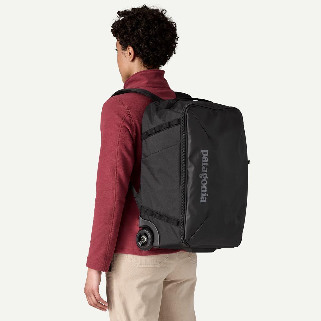 パタゴニア ブラックホール・MLC ウィーリー 34L 新品　旅行カバン