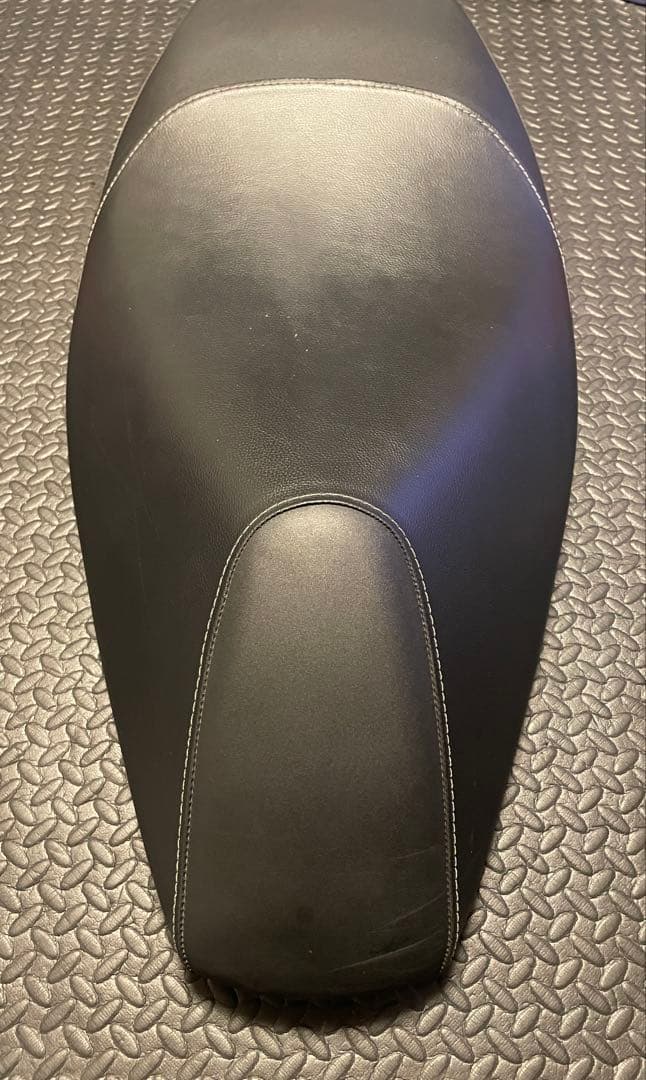美品　NMAX 155 純正シート　ヤマハ