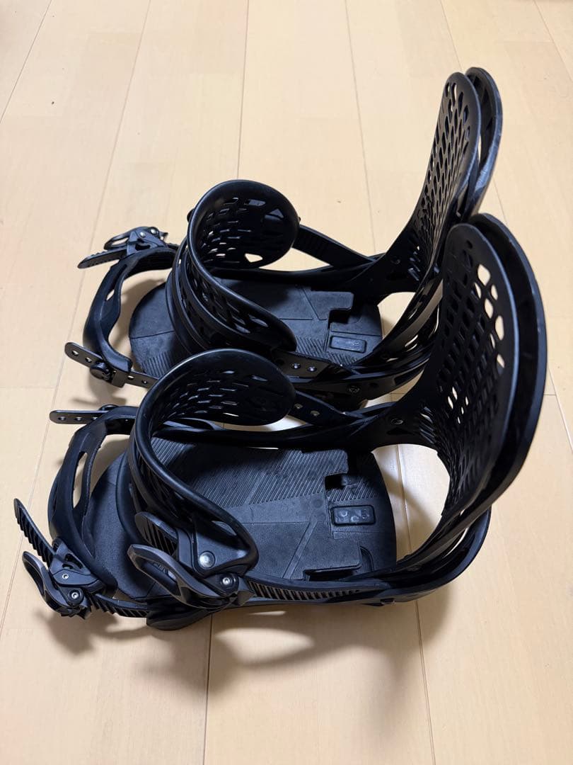 BURTON GENESIS Mサイズ マットブラック ビンディング