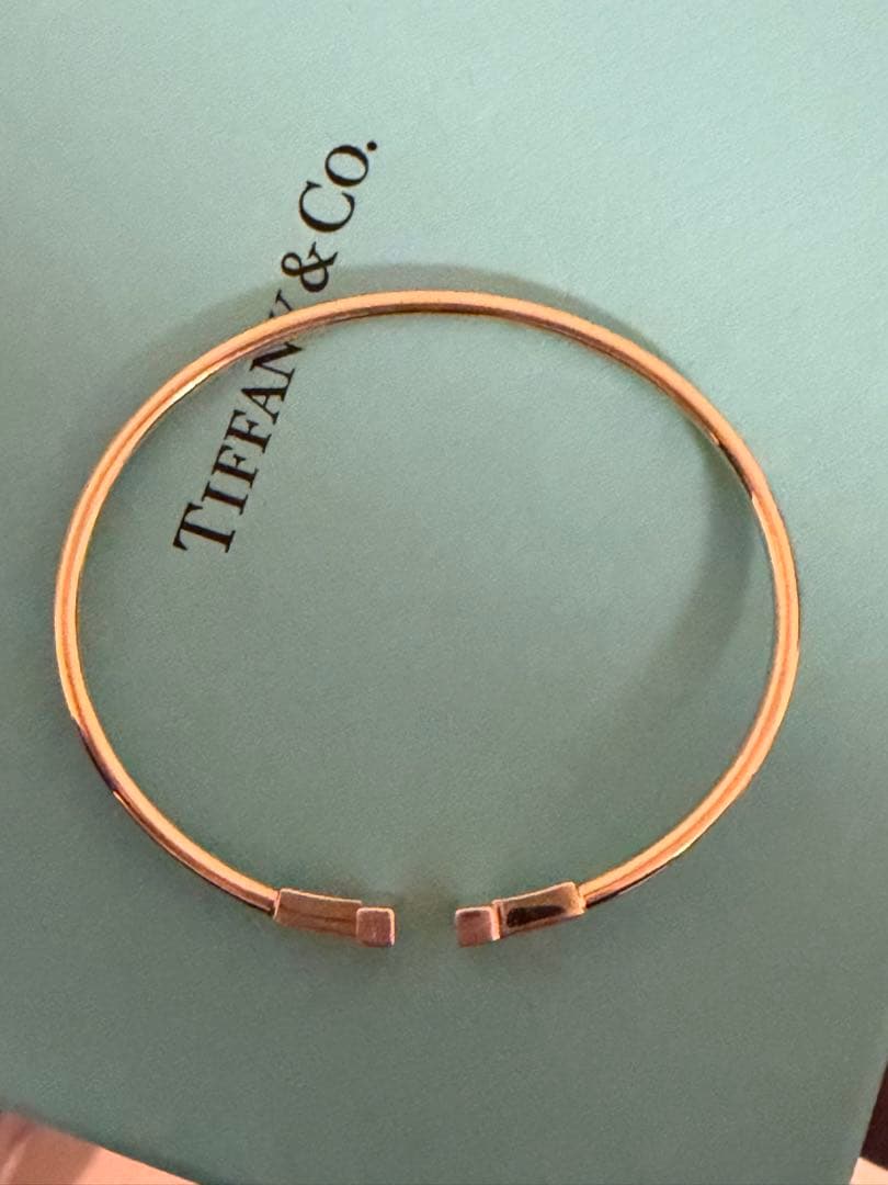 美品Tiffany TワイヤーブレスレットイエローゴールドM