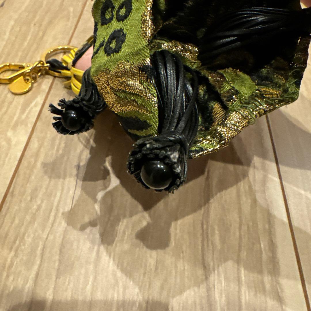 希少✨レア PRADA キーホルダー チャーム ジャスミン トリックジャスミン