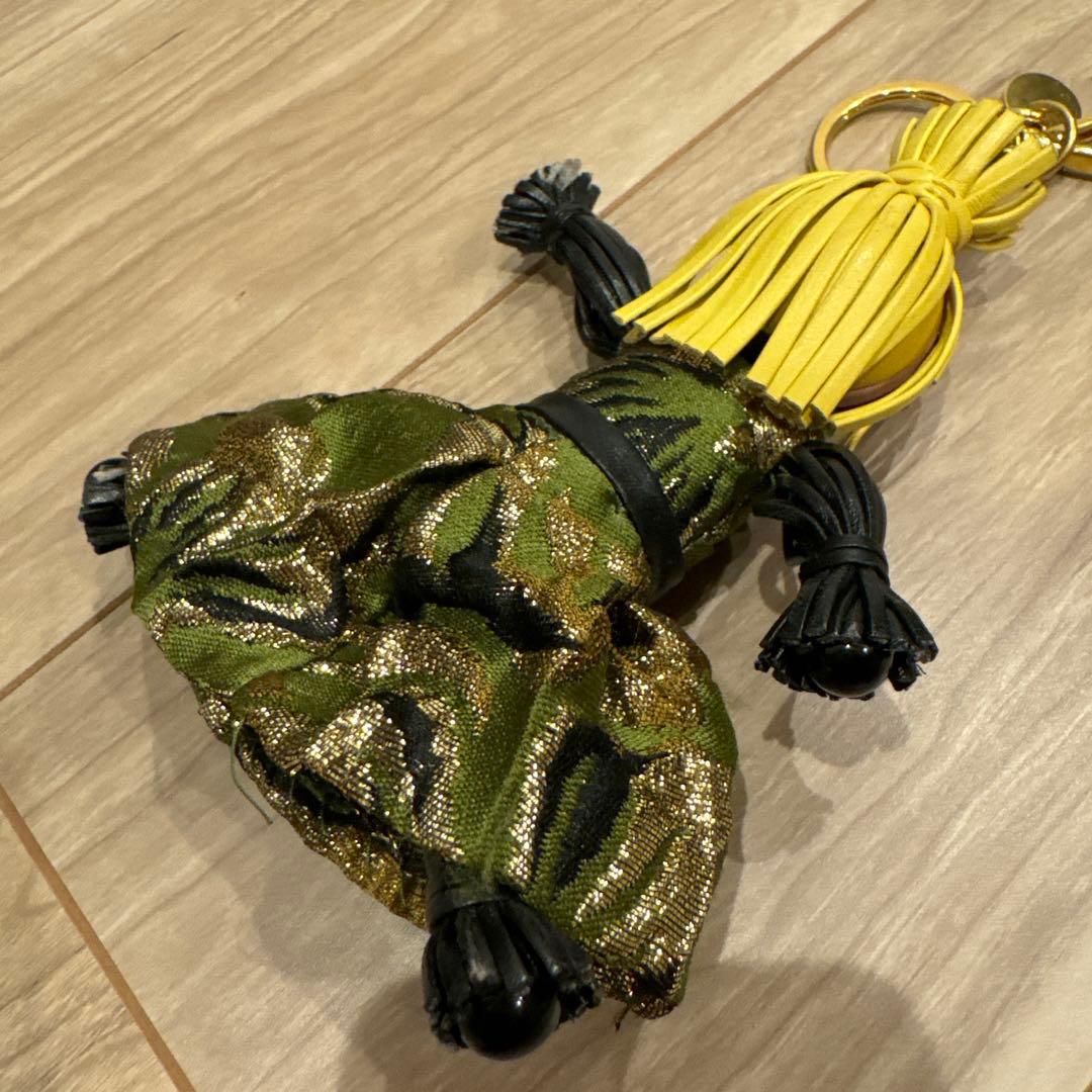 希少✨レア PRADA キーホルダー チャーム ジャスミン トリックジャスミン