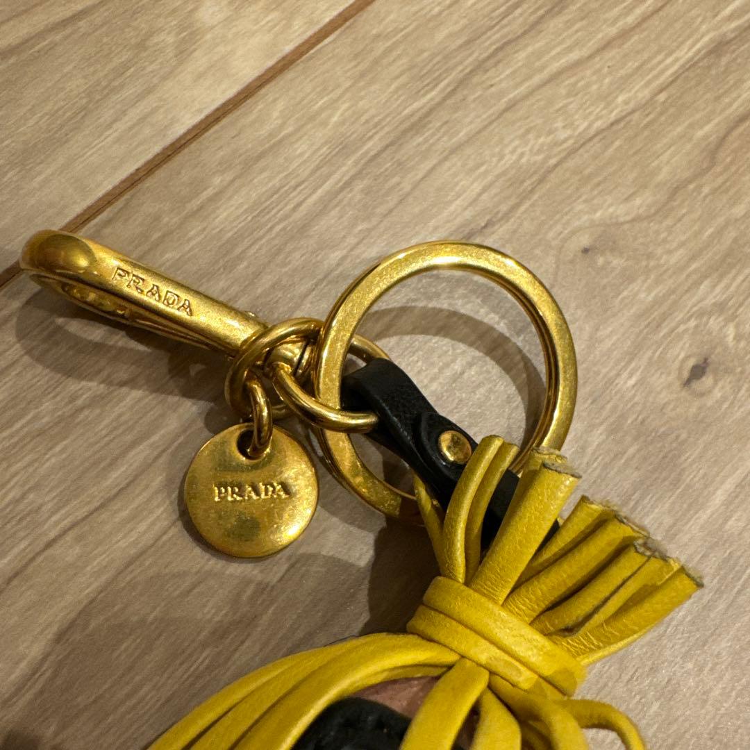 希少✨レア PRADA キーホルダー チャーム ジャスミン トリックジャスミン