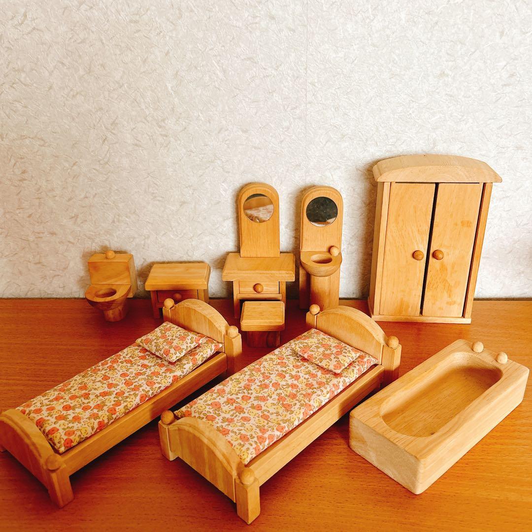 は*こ様 バウアー社 ドールハウス 赤い屋根 木製　ニキティキ　家具セット