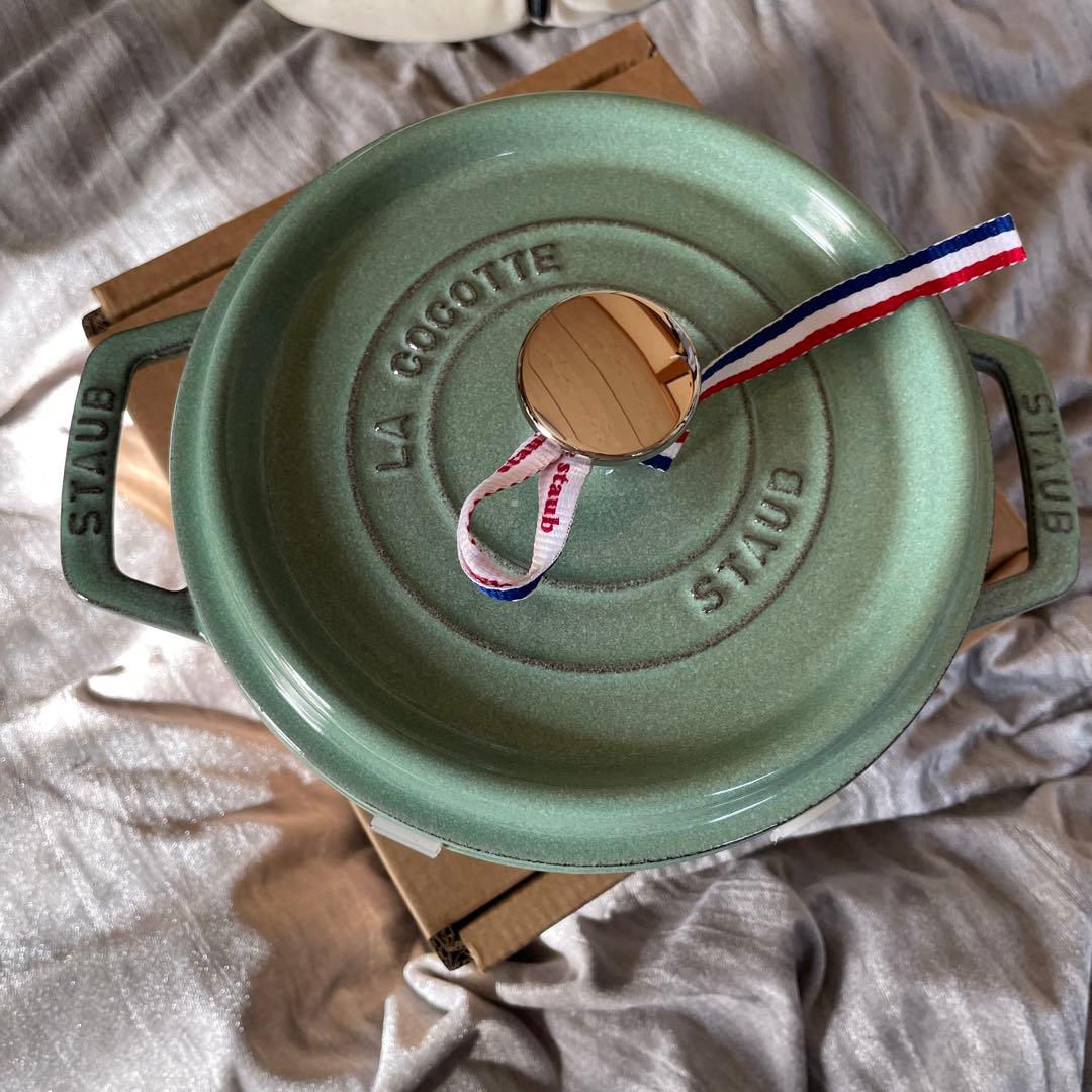 STAUB LA COCOTTE ストウブ ココット　セージグリーン　18㎝