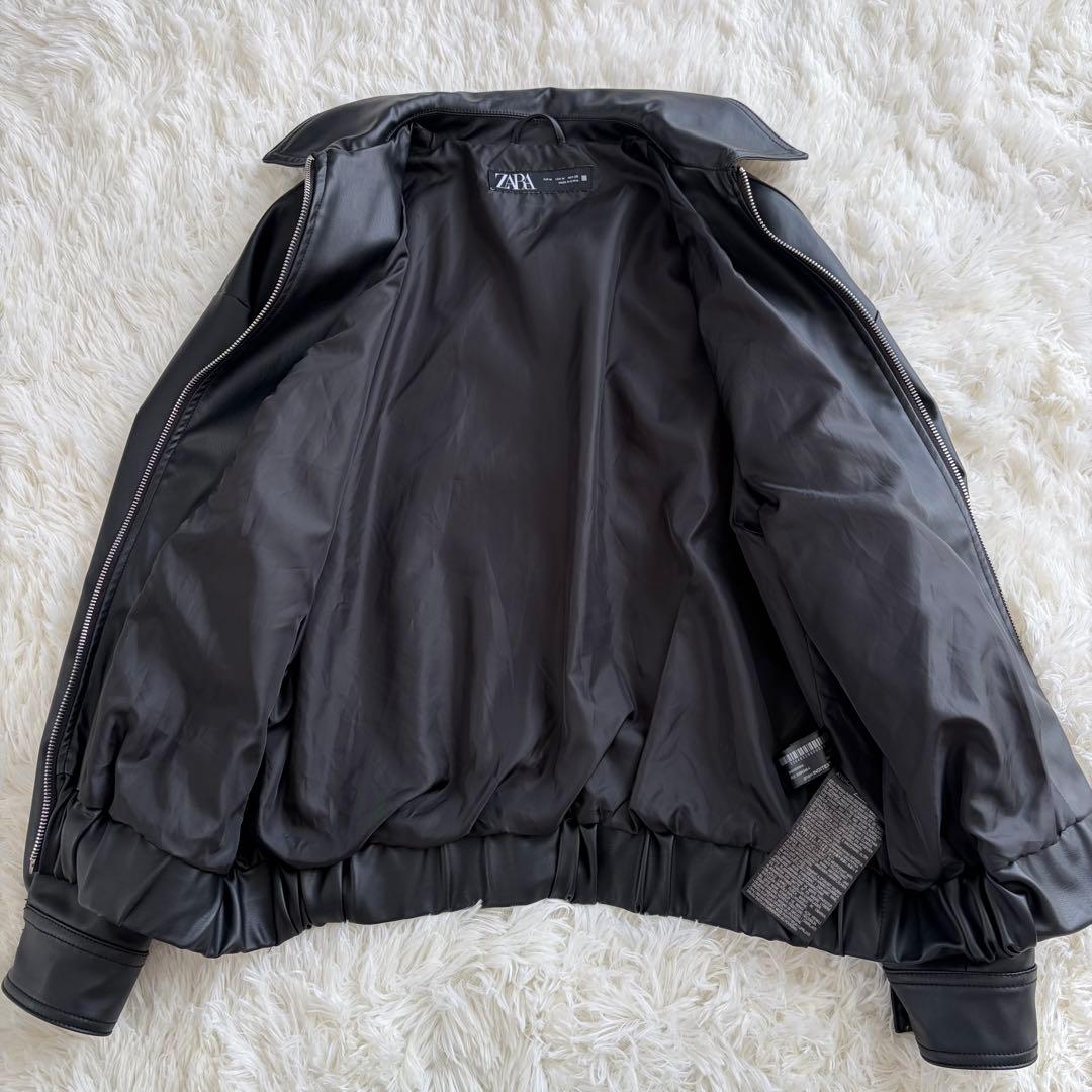 美品　ZARA フェイクレザー　ボンバージャケット　ブラックMサイズ